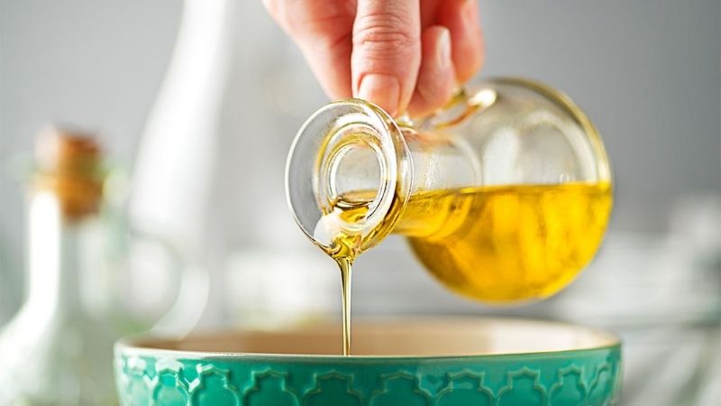 Làm dầu ăn sạch đảm bảo chất lượng
