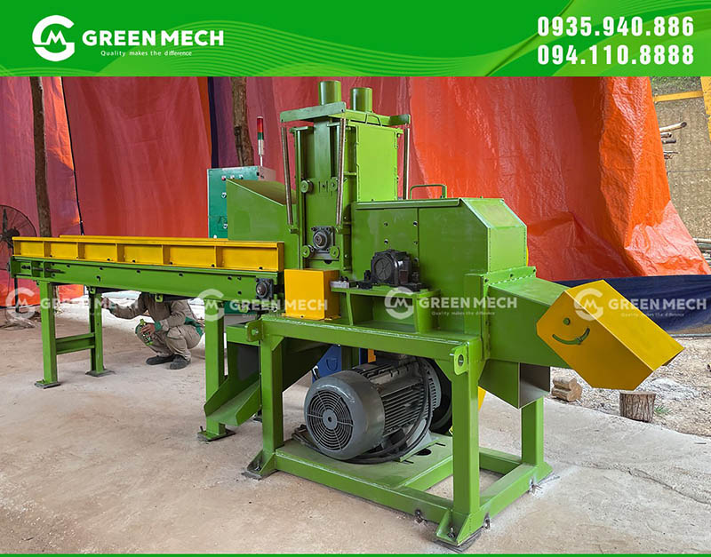 Cung cấp máy nghiền gỗ mùn cưa đến khách hàng, máy có thiết kế đẹp và vận chuyển cẩn thận